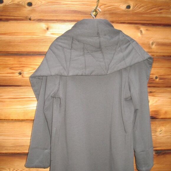 Young Fabulous & Broke YFB Revolve Sandrine Quilted Wrap Coat Jacket S M - Picture 6 of 8